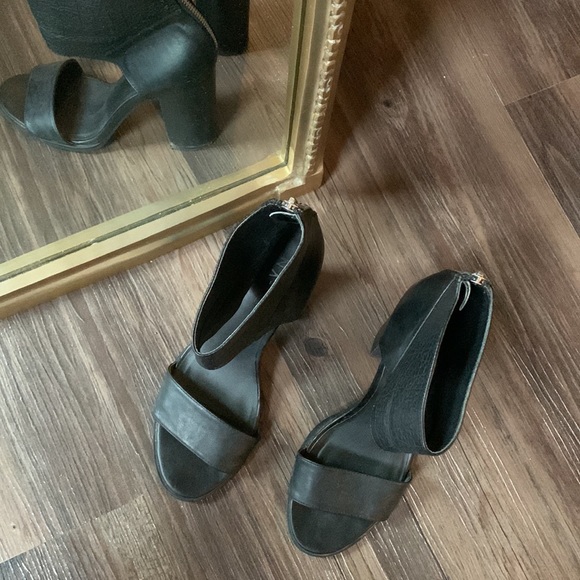 Black NA-KD Faux Leather Open Toe Zip Block Heel - Size 8.5 - Picture 4 of 4